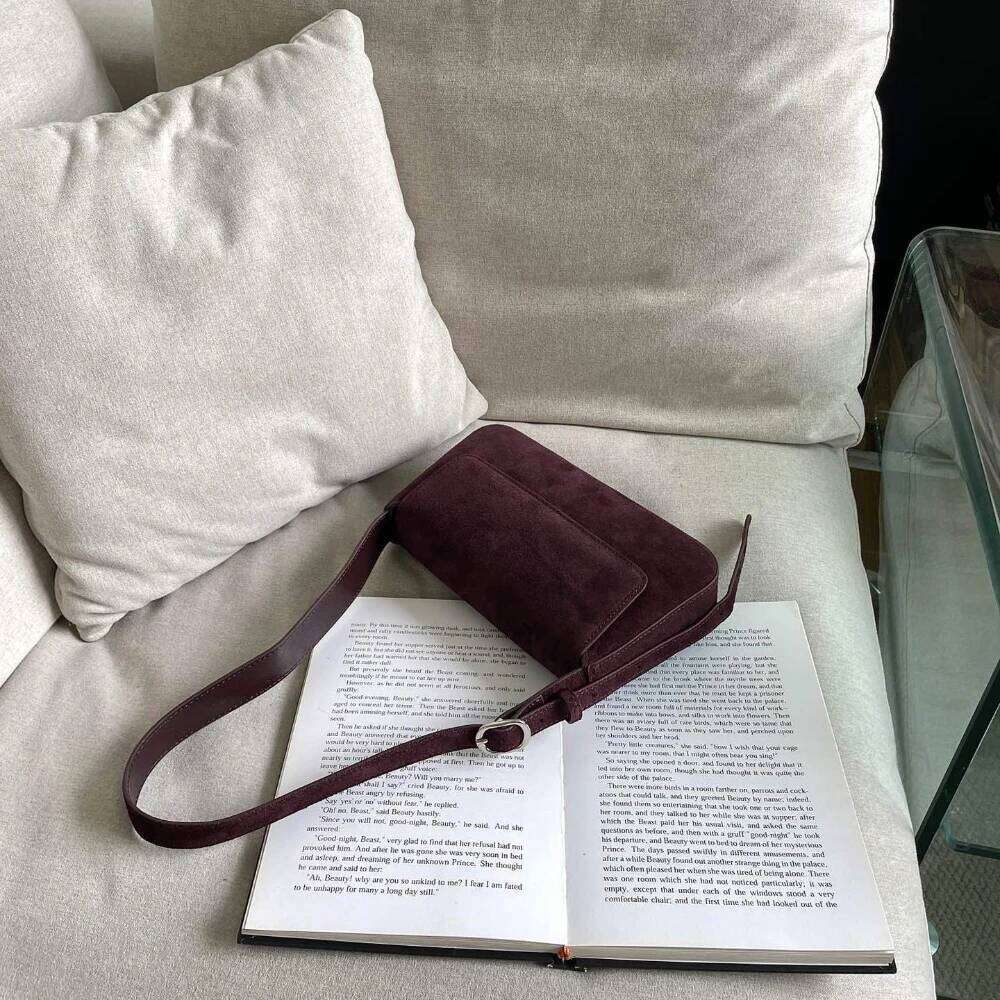 2026 New Frosted Leather Saddle Maroon Coffee Color Daily-use Women Messenger Bag French Stylish Flip Cover Phone Purse
