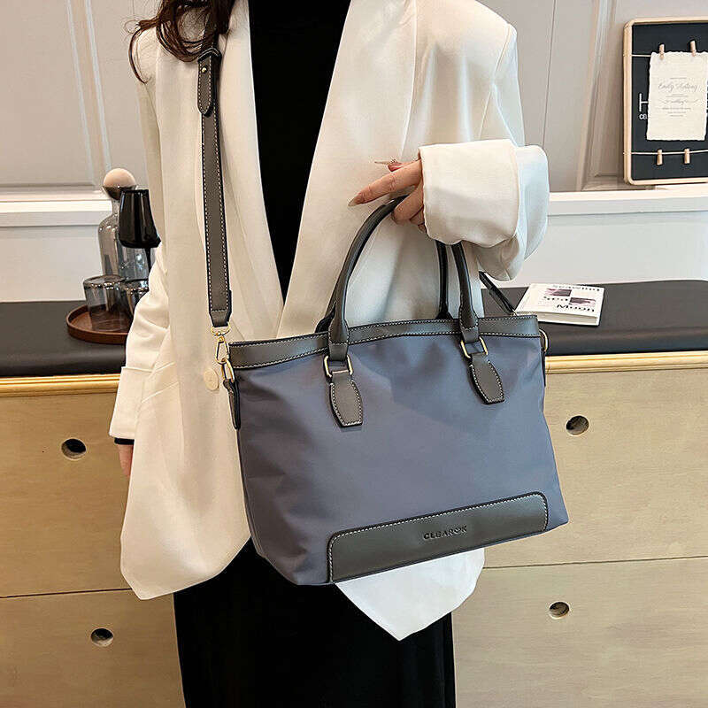 toteBag Shoulder bag ROSE NOIRE Large Capacity Commuter For Women New Versatile Shoulder Crossbody Internet Celebrity Student Class Tote Bag