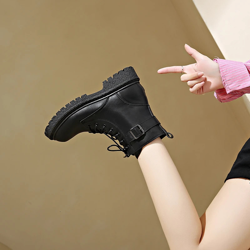 Minimalist Lace-up Combat Women Boots 4.5cm Chunky Heel Platform Women Boots British Style Thick Sole Increase Height Casual Boo 250725