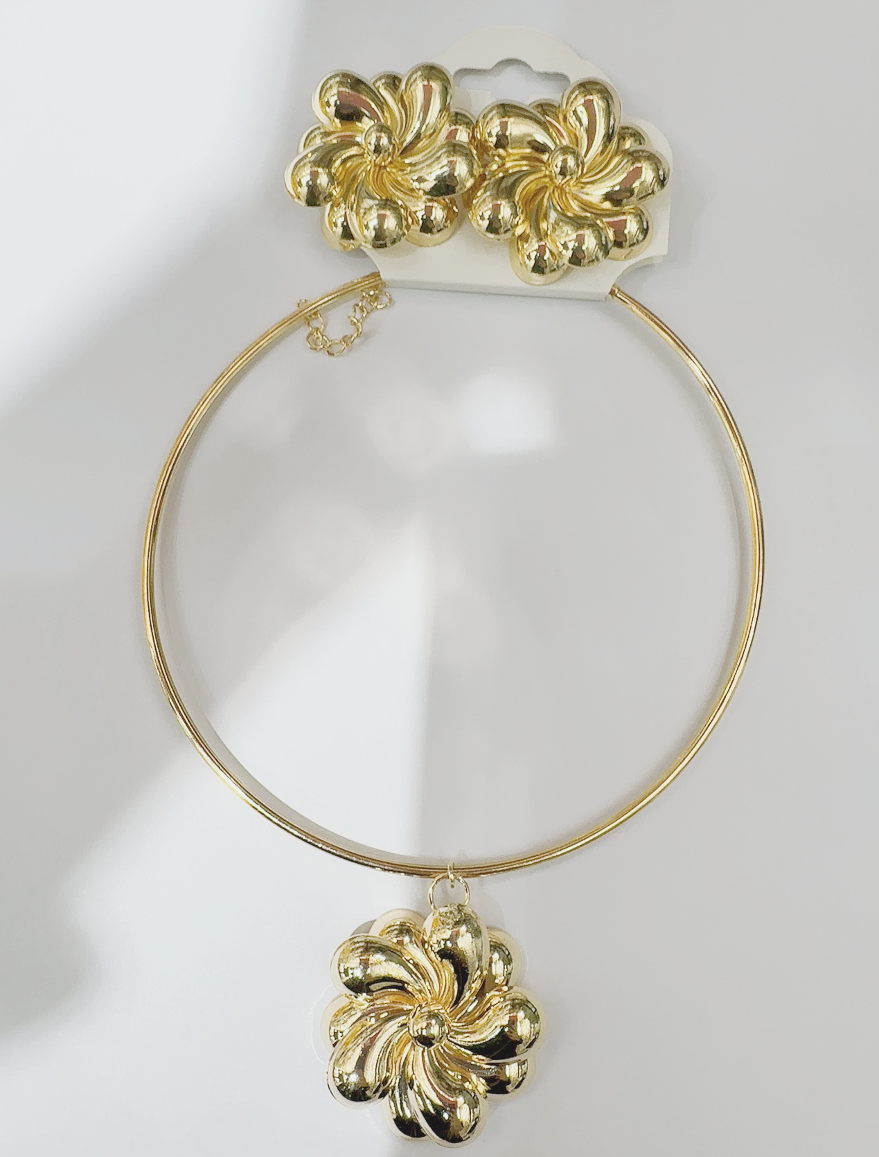 Metal Flower Stud Earrings Necklace Set Women's 2025 Fashion Accessories