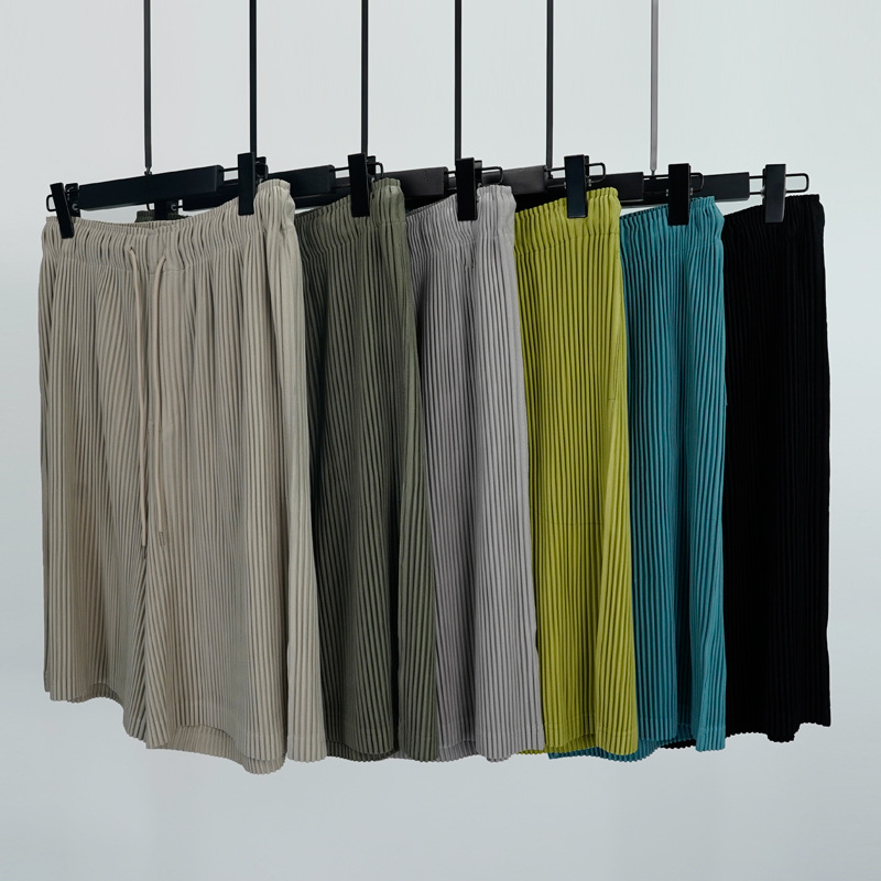 New Summer Men's Short Pants, Pleated Fashionable Casual Capris, Large Size, High-quality Lightweight Men's Trousers