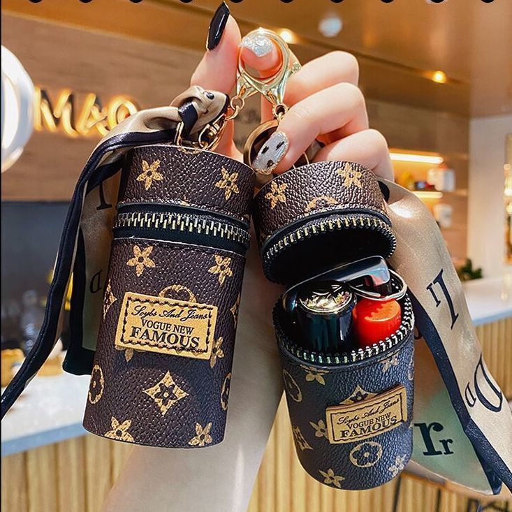 Luxury Mini Handbags Charms Designer Leather Car Keyring Chain Mini Totes Keychains Earphone Bag Purse Zipper Pocket Bag Pendant Keys Coin Bag