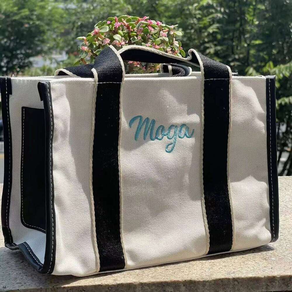Women's Bags Designer Embroidered Fashion Canvas Large Capacity Handbag, Personalized Custom Women's Commuting Single Shoulder Crossbody Bag