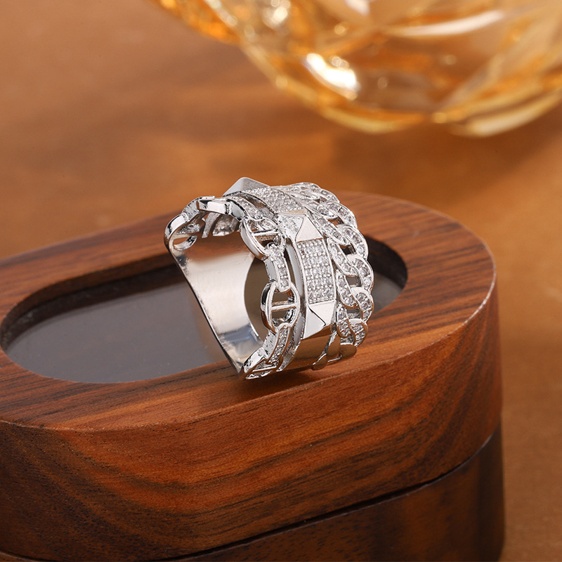 2025 Choucong Ins Top Sell Sparkling Vintage Jewelry 18K White Gold Fill Pave White Sapphire CZ Diamond Gemstones Geometry Women Wedding Band Ring Gif
