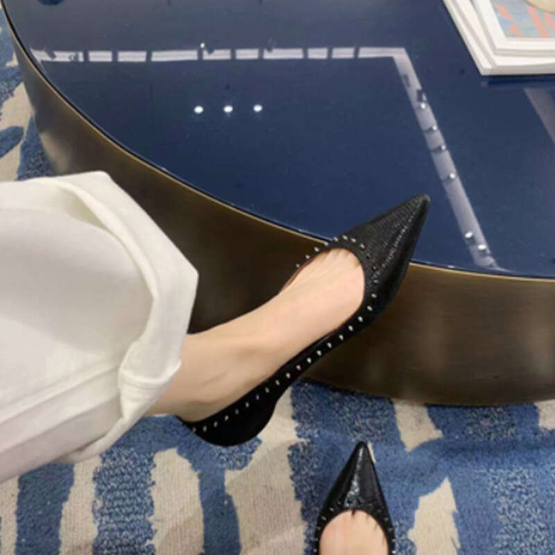 Designer Studiolee Shallow Mouth Pointed Toe Genuine Leather Solid Color Versatile Small Studded Buckle Flat Shoes for Women Summer