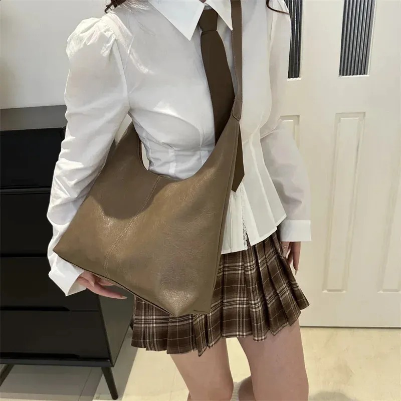 Korean Style Women's PU Leather Tote - Casual Large Capacity Crossbody Handbag for Daily Use