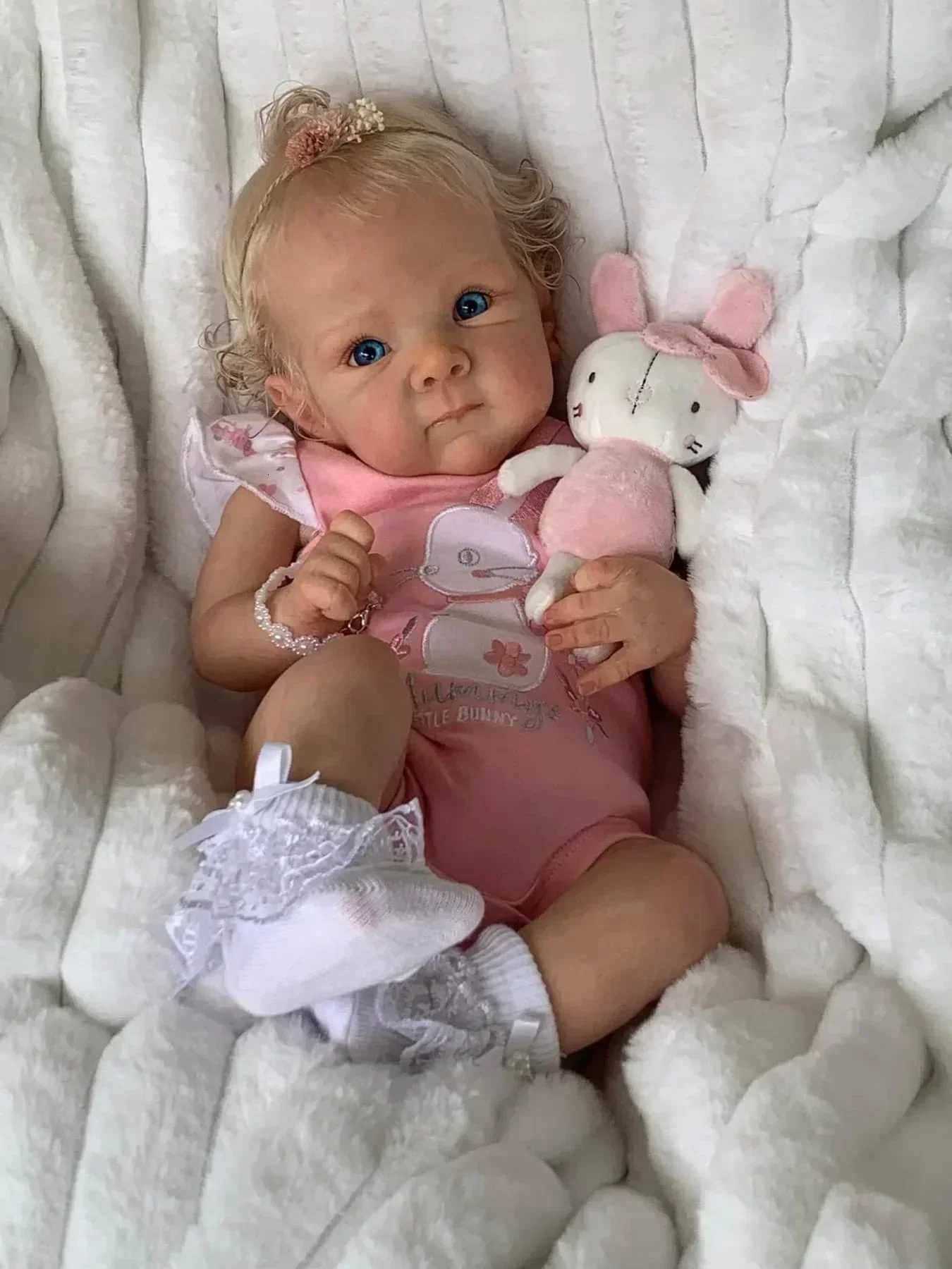 45CM Reborn Baby Doll Bettie with Blonde Hair Soft Body Real Life Newborn Baby Dolls Hand Detailed Painted Visible Veins Dolls W250728