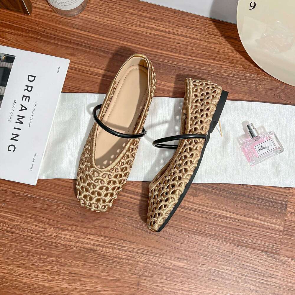 Designer New Hollow Design High-End Woven Flat Shoes 2025 French Light Luxury Sandals for Women Summer