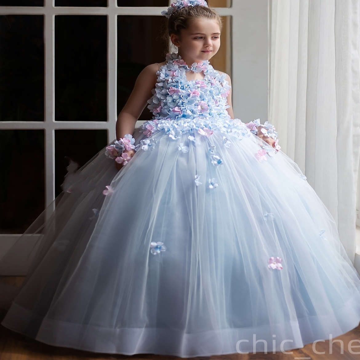 2025 Light Sky Blue Flower Girl Dresses Ball Gown Flowers Tulle Pearls Little Girl Christmas Peageant Birthday Christening Tutu Dress Gowns ZJ411