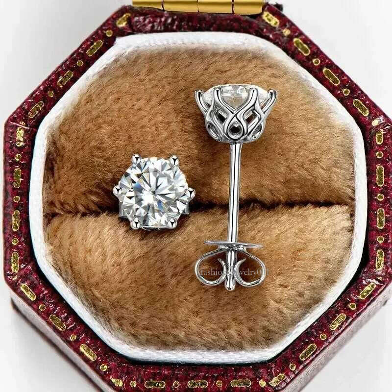 Charm Selling Classic Versatile D-color Moissanite Stud Earrings Womens Lace Six-claw Sterling Sier Aretes De Plata Ley MujerL2403