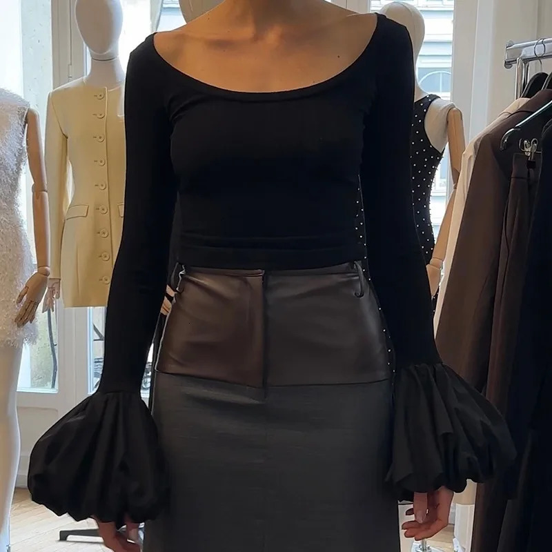 Black Sexy Women Tshirt Autumn Streetwear Long Sleeves Oneck Casual Slim Fashion Puff Sleeve Tees Off Shoulder Female Tees 250728