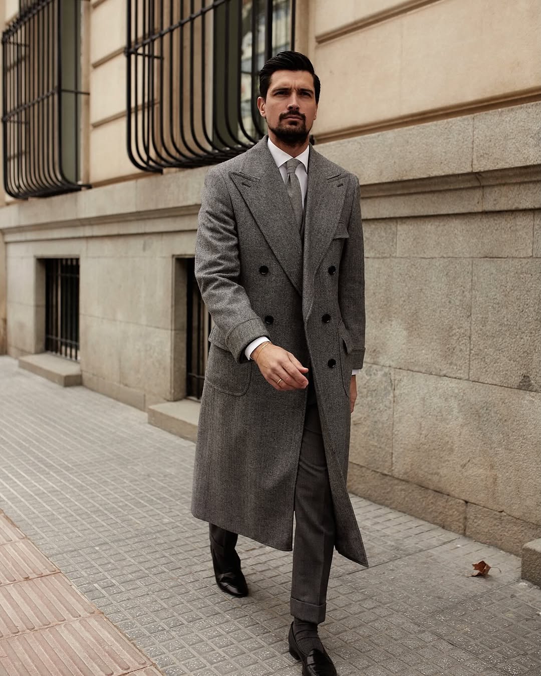 Wool Blend Coat Men Peaked Lapel Over Jacket Double Breasted Business Long Overcoat Plus Size Warm Formal Business Customized