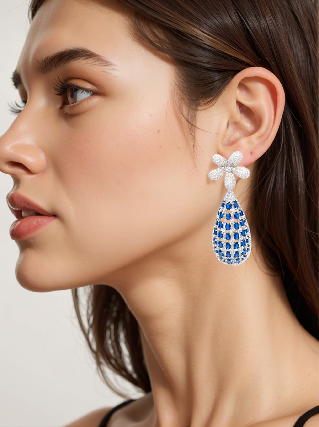 Elegant Ladys Accessory by Lunaria: Premium Grade Solid Gold Overlays Combined With Skin-Friendly Fine Silversmithing