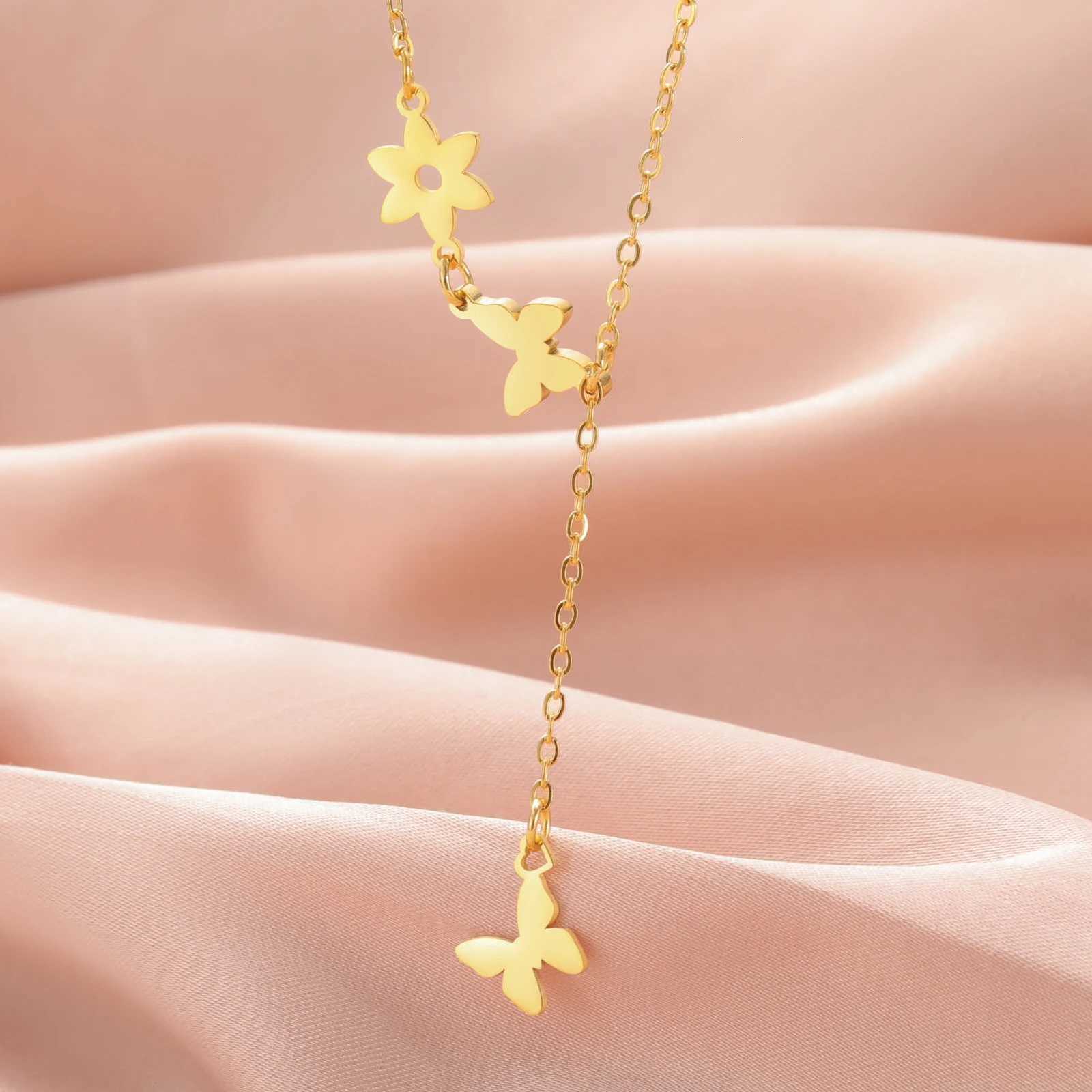 Delicate Butterfly Pendant Necklace for Women Stainless Steel Bohemian Style Jewelry Gift Z250910