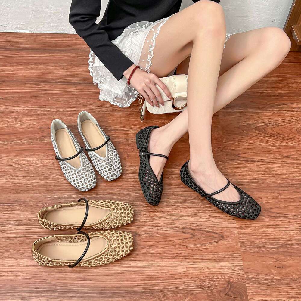 Designer New Hollow Design High-End Woven Flat Shoes 2025 French Light Luxury Sandals for Women Summer