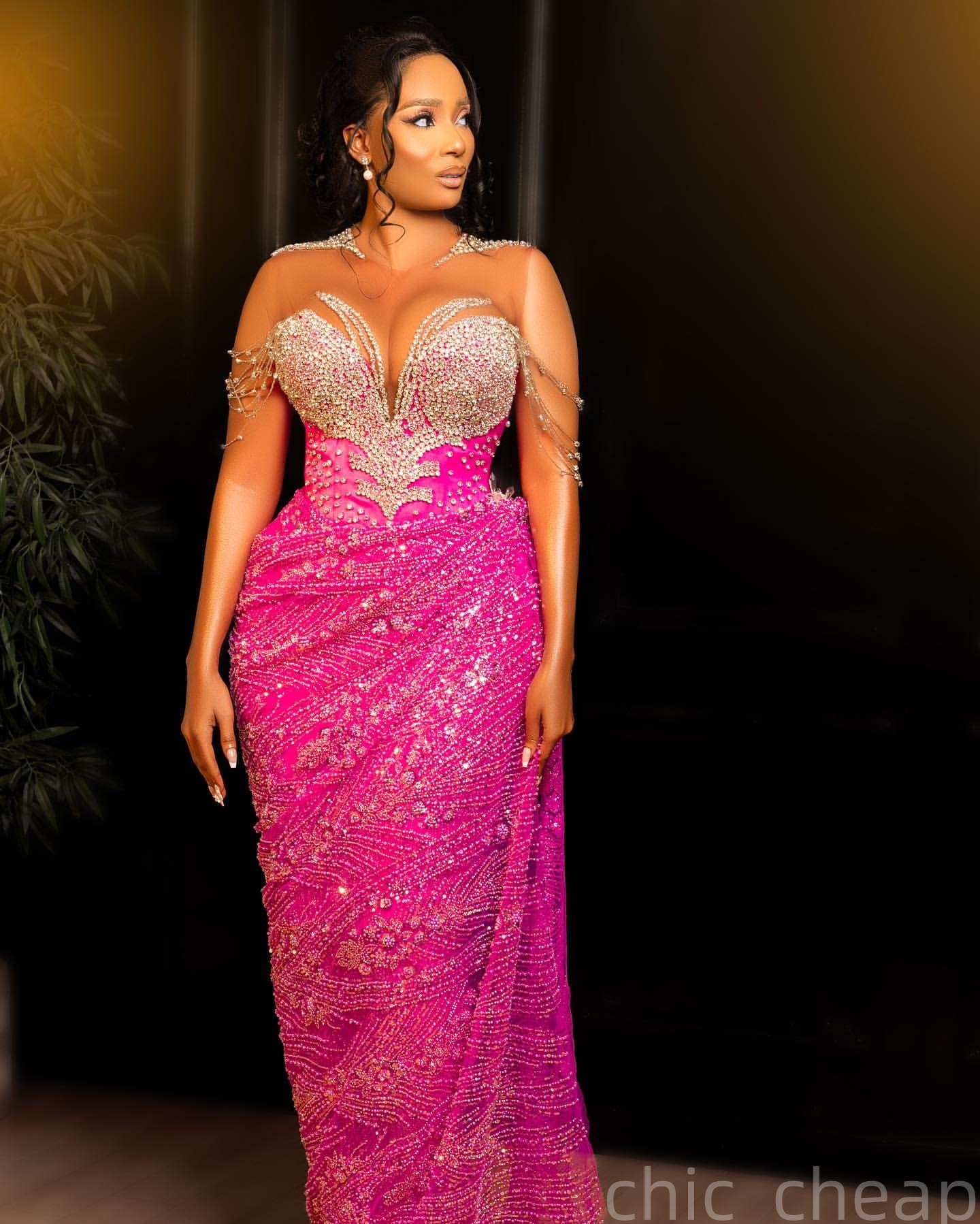 Fuchsia Sheath Prom Dresses 2025 Beaded Crystals Sequined Sheer Neck Evening Formal Party Second Birthday Engagement Gowns Plus Size Dress For Special