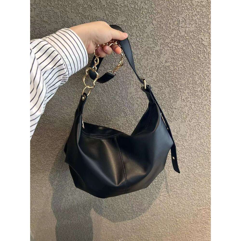 Designer Bag Tote Bag Shoulder bag French Style Ins Niche Lightweight High End Versatile Single Shoulder Commuter Crossbody Black Chain Handbag Intern