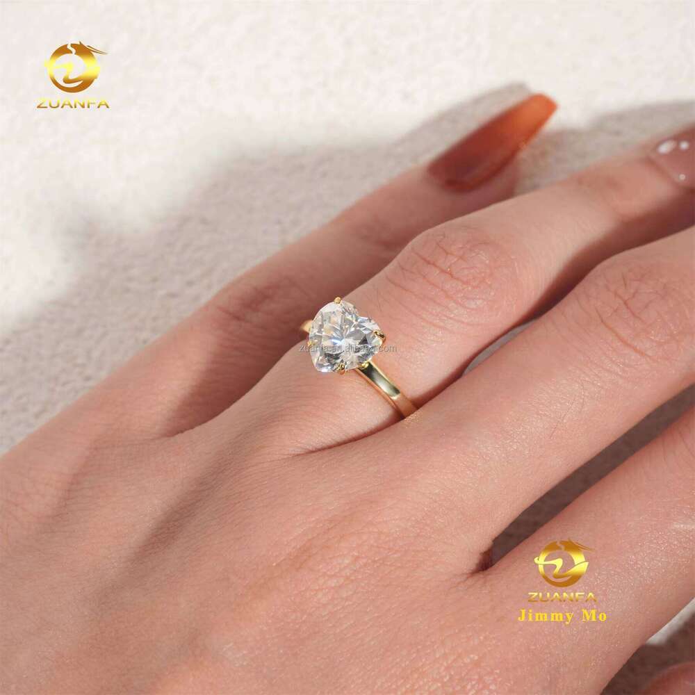 Hidden Halo Elegant Bride Wedding Jewelry Silver Heart Silicon Stone Engagement Ring for Women with GRA Certificate