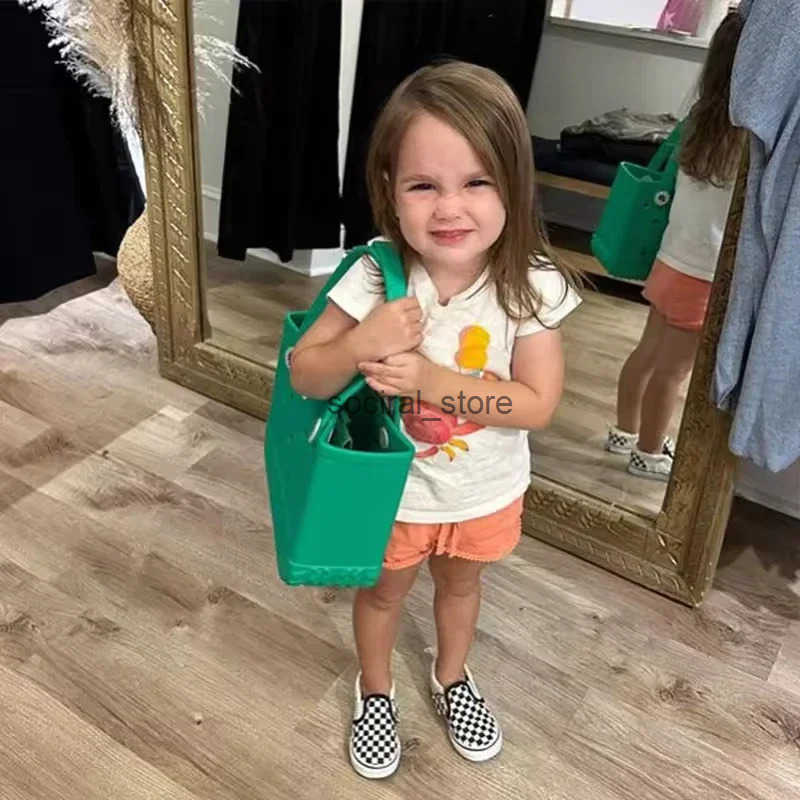 Mini Kid Tote Beach Bag EVA Rubber Waterproof Pool Picnic Travel Storage Basket Women Shopping Handbag Small Child Jelly Sac Bag Q250728