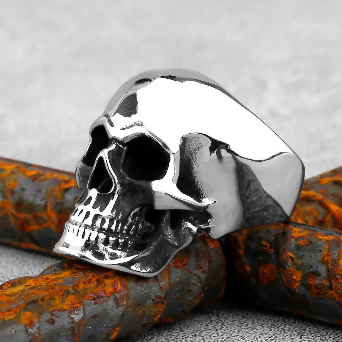 Gothic High Polish Skull Gold/Steel Color Rings for Men Stainless Steel Heavy Metal Skull Ring Punk Motorcyclist Jewelry Gifts 250723