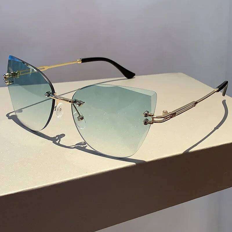 Vintage Cat Eye Women Sunglasses Small Frame Boundless Sun Glasses For Men Brand Design Eyewear UV400 Oculos De Sol