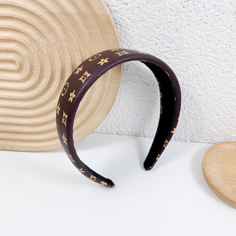 Temperament hair band Korean version leather color printing plaid wide edge hair band hair accessories simple face washing hair pressing hair clip fem