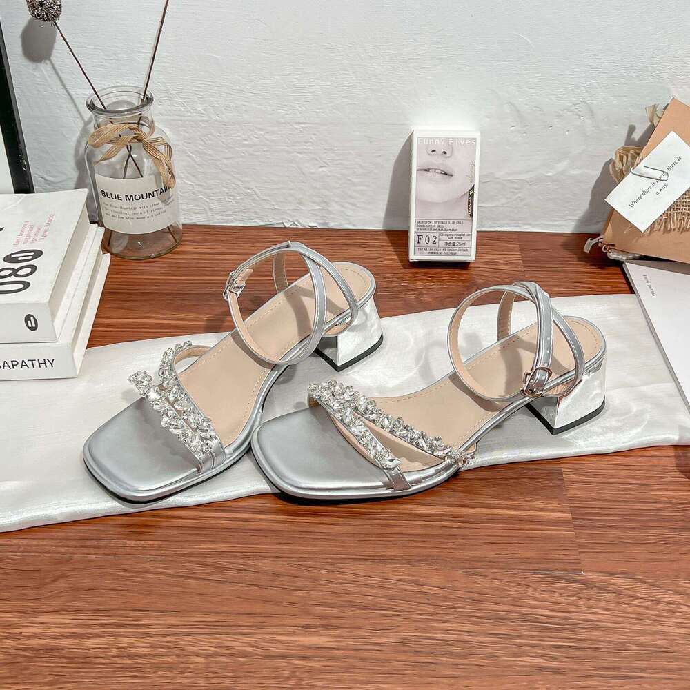 Designer New High Heel Summer Outdoor Wear, High-End Fairy Style, Elegant Square-Toed Sandals for Women, Versatile