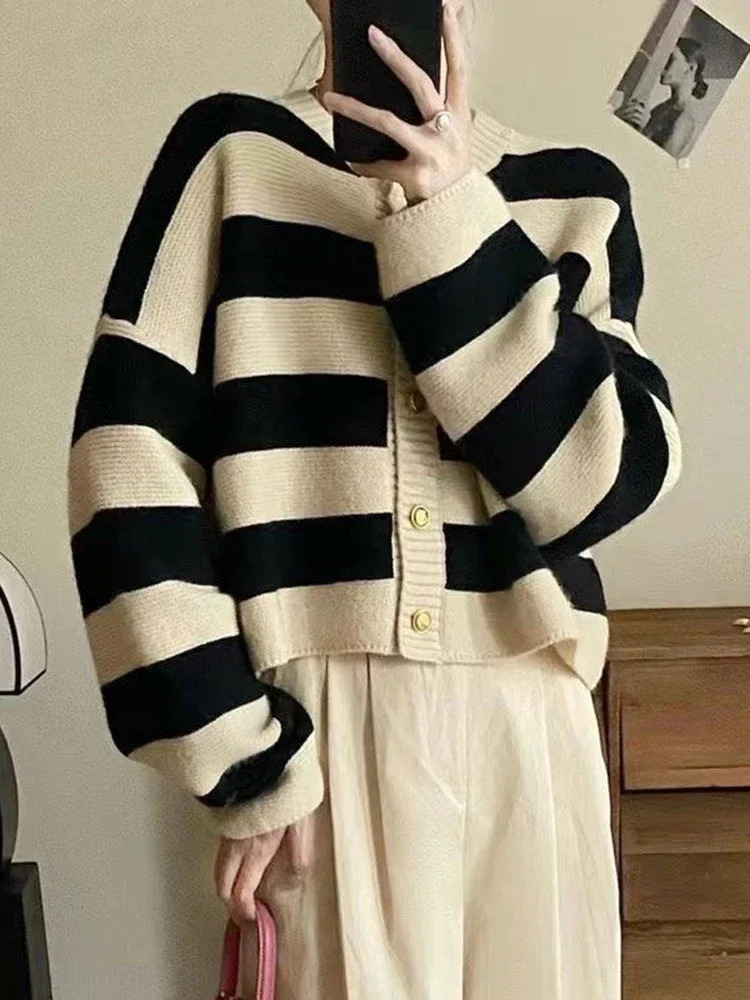 Korean Fashion Sweater Cardigan Women Knitted Striped Autumn Winter Long Sleeve Loose Short Cardigans Casual Tops 250728