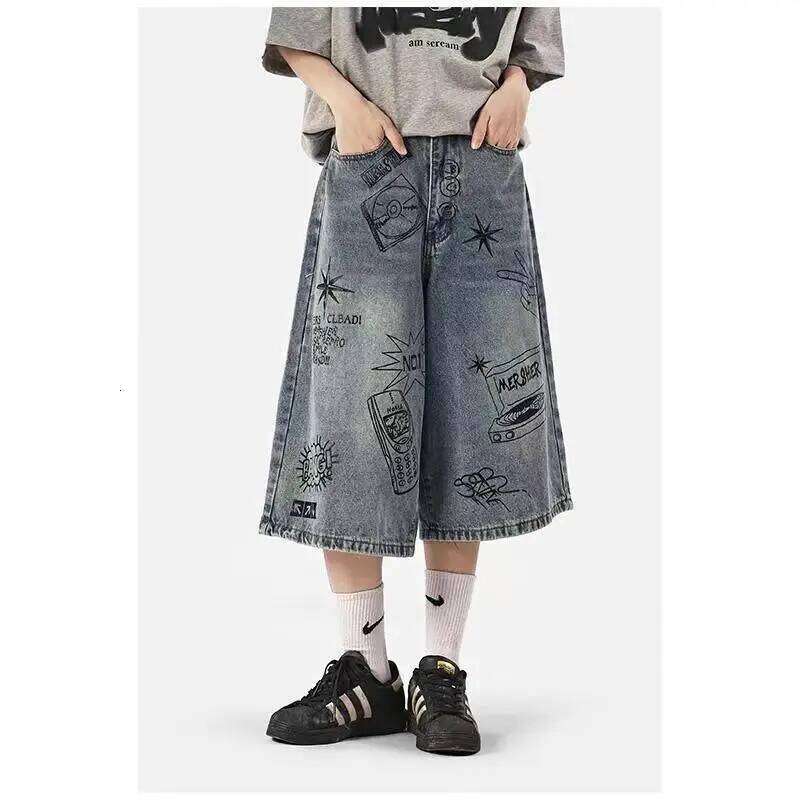 Designer Clothing 2025 American Retro Cropped Men Wide Leg Jeans Y2k Gothic Washed Loose Straight Casual Couple Shorts Sweatpants