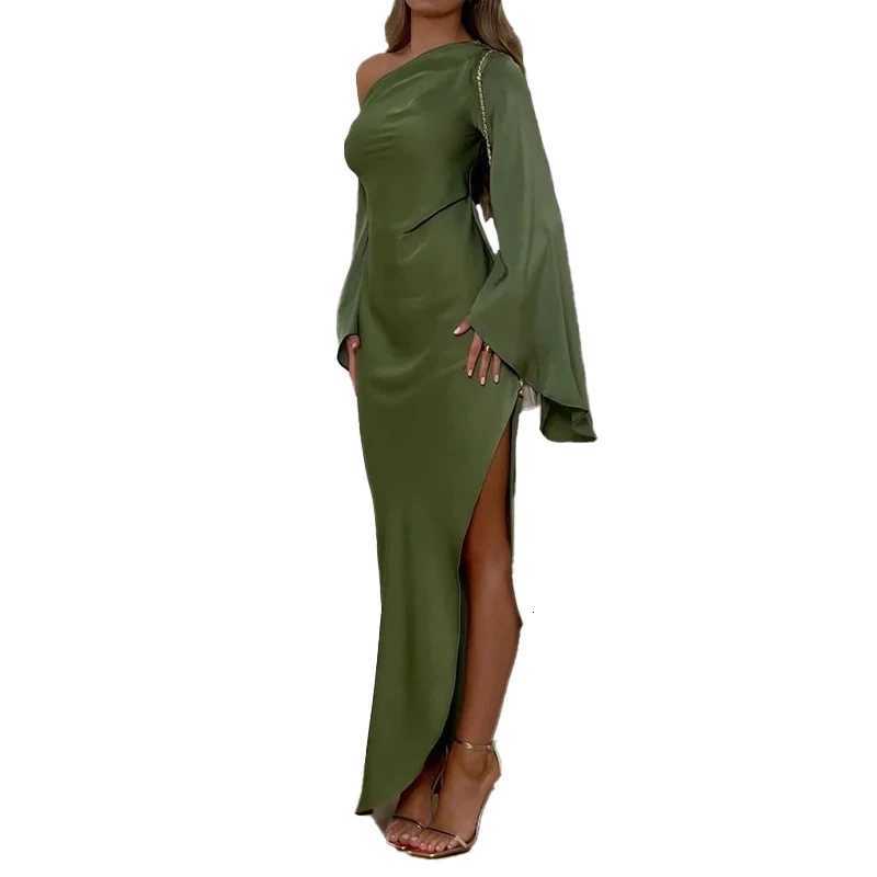 Green Asymmetrical Slim Women Robe Dress Sexy Off Shoulder Long Sleeved Party Dress 2024 Autumn Elegant Side Split A-line Dress Z250728
