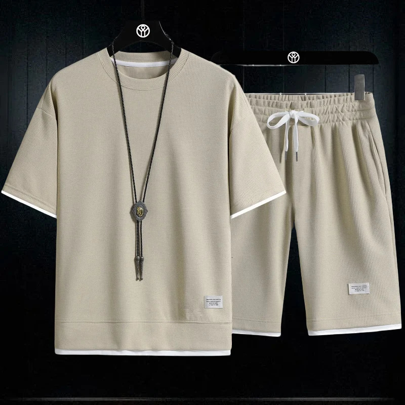 2025 3D Mens Waffle Summer Suit Casual Tshirt Shorts Suit Mens Tracksuit Solid color tracksuit loose suit 250724