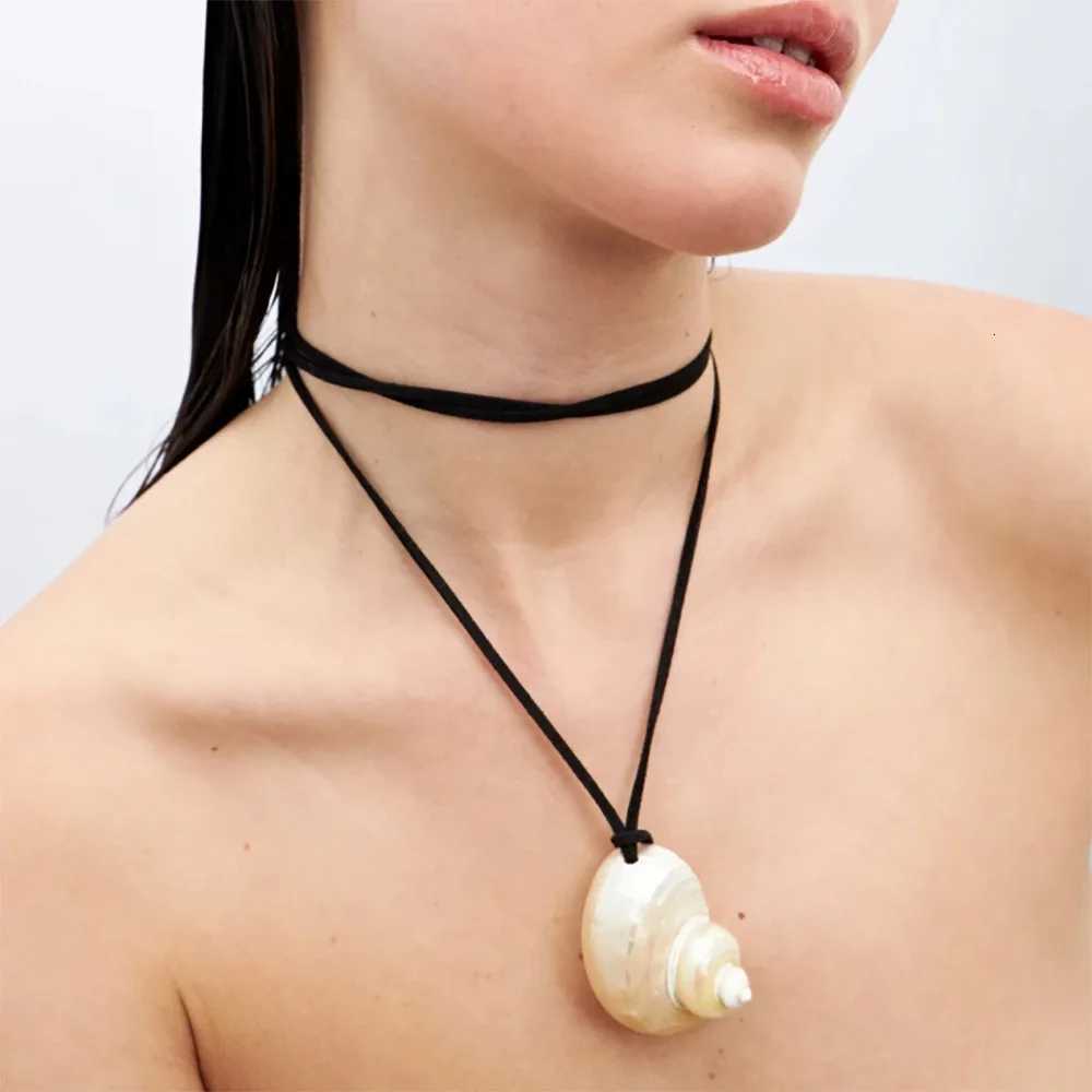 Handmade Seashell Pendant Necklace for Women Adjustable Black Rope Chain Choker Beach Jewelry Z250910