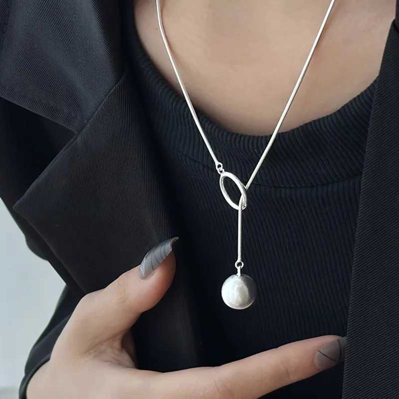 Adjustable Sterling Silver Charm Necklace for Women Round Pendant Fashion Jewelry Gift Z250910