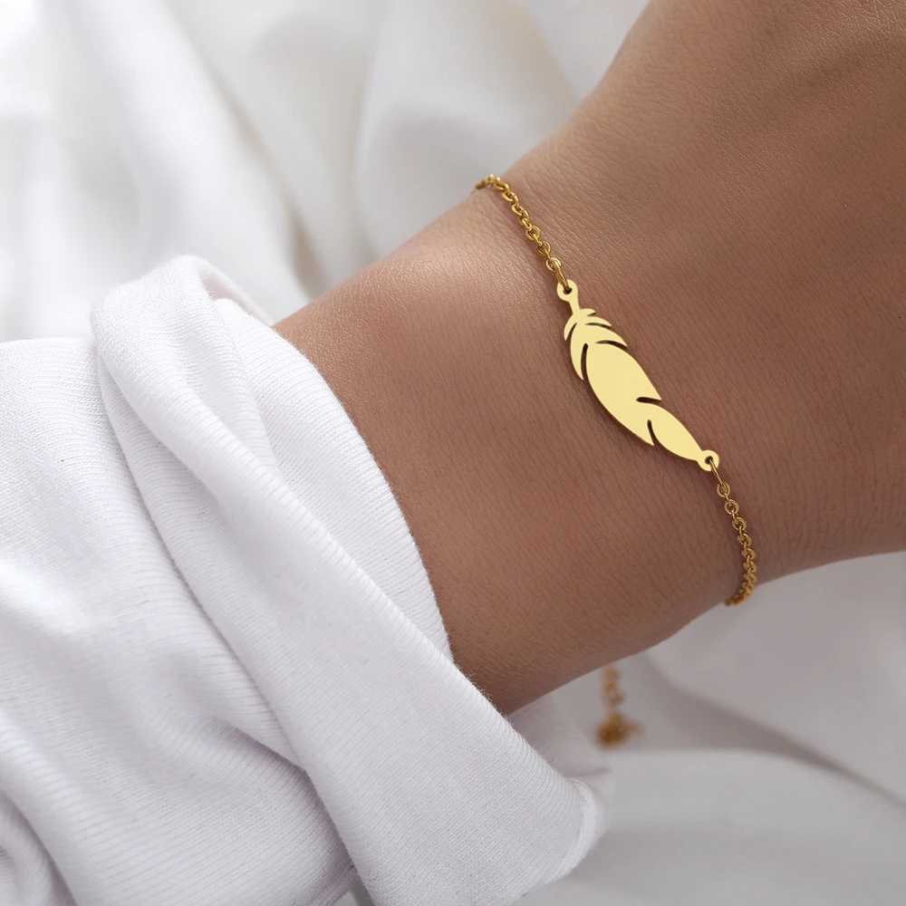 Stainless Steel Bracelets Classic Simple Feather Design Pendant Chains Fashion Charms Bracelet For Women Jewelry Party Mens Gift W250728