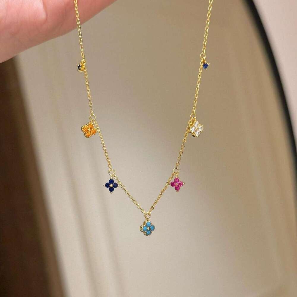 2025 New Jewelry Lucky Four-Leaf Flower Necklace Copper Material Zircon Exquisite Accessories High-End Light