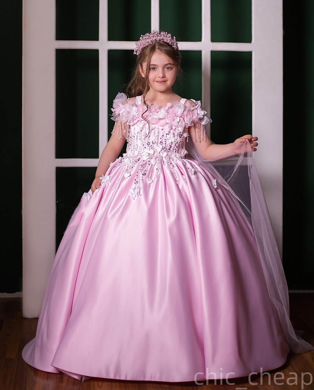 2025 Pink Spaghetti Flower Girl Dresses Ball Gown Flowers Beaded Crystals Satin Little Girl Christmas Peageant Birthday Christening Tutu Dress Gowns Z