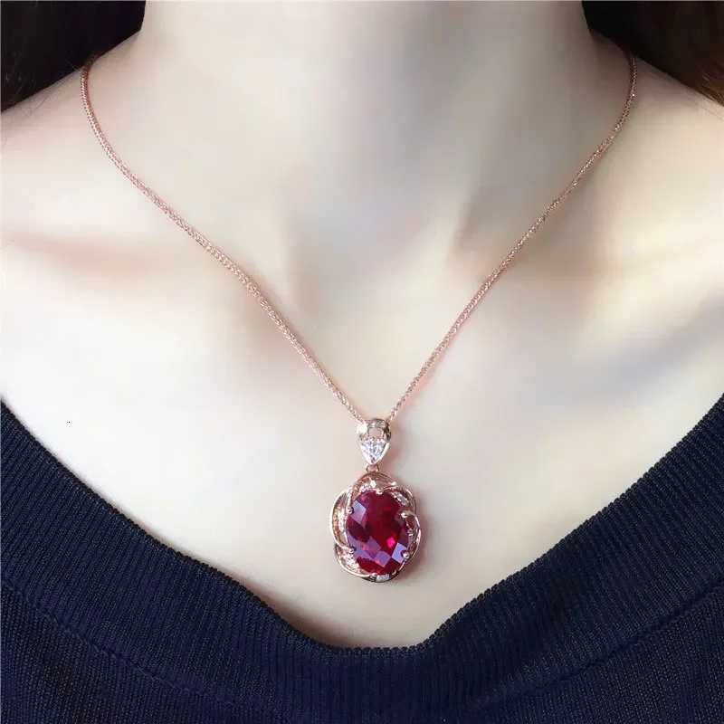 585 Purple Gold Ruby Necklace Plated 14K Rose Gold Luxurious Inlaid Crystal Pendant Romantic Wedding Jewelry for Women Z250728 Z250910