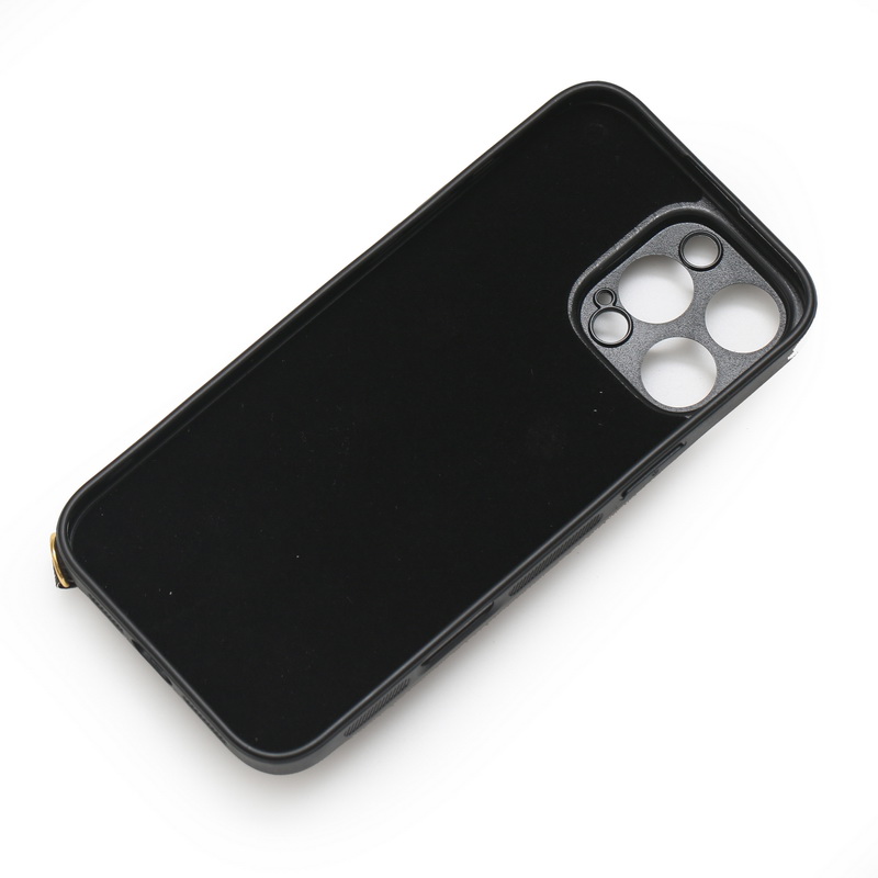 Elegant Patterned Leather Case Compatible with iPhone Models: A Protective Accessory That Looks Great Too!