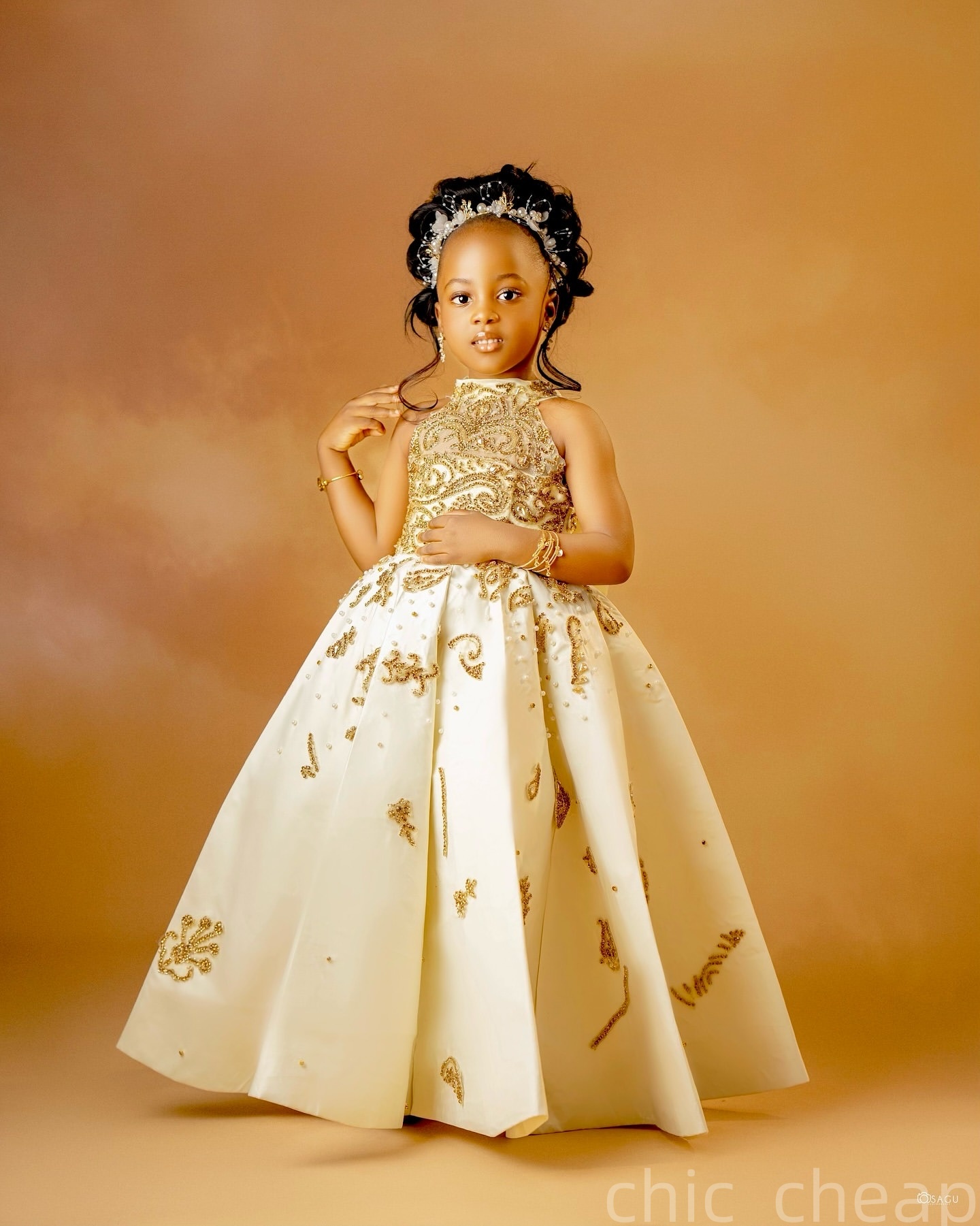 2025 Champagne A-line Flower Girl Dresses High Neck Lace Beaded Satin Little Girl Christmas Peageant Birthday Christening Tutu Dress Gowns ZJ411