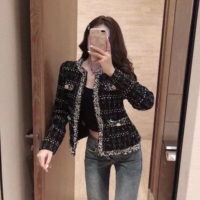 Designer Spring and Autumn Lady French Long-sleeved Stylish Top for Women 2025 New Round Neck Retro tassel Women's Coat free shipping