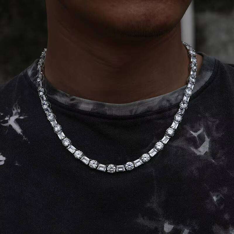 Hot Sale Elegant Women's Necklace Fashion Jewelry with Irregular Moissanite Solid Sier Gold Plated