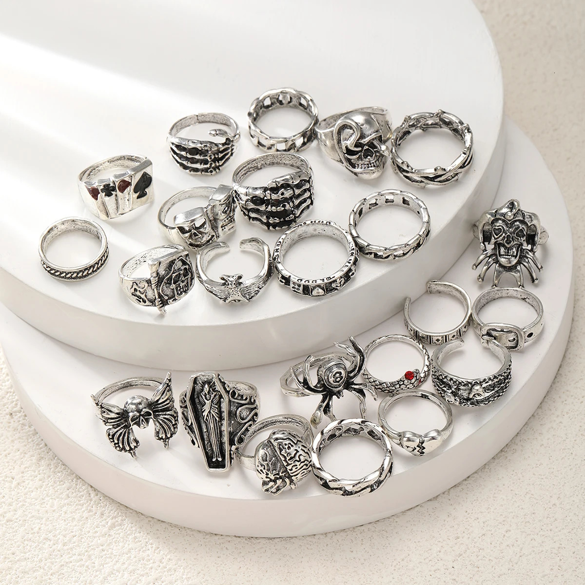 23Pcs/Set Gothic Skeleton Unisex Ring Set Punk Poker Bat Spider Snake Rings For Woman Man Fashion Hip Hop Party Jewelry Gift 250723