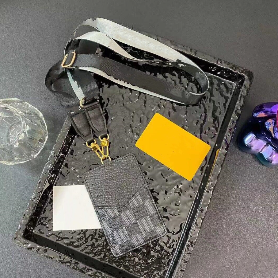 stampup ID Badge Holder Designer Key Chain Leather Bag Charm Luxury Lanyards for Name Tags Keyring For Women Keychains Classic Rope Pendant