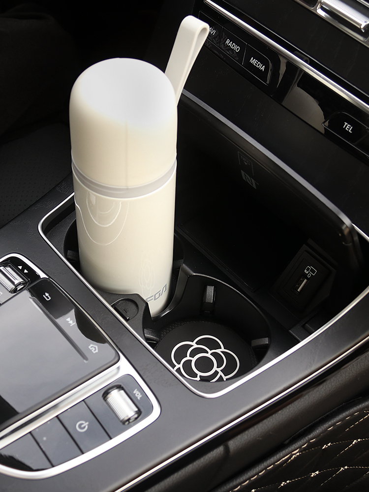 Car Cup Mat Heat Insulation Creative Cute Waterproof Silicone Storage Slot Mat Car Interior Decoration Car-mounted Organizer Mat 250728