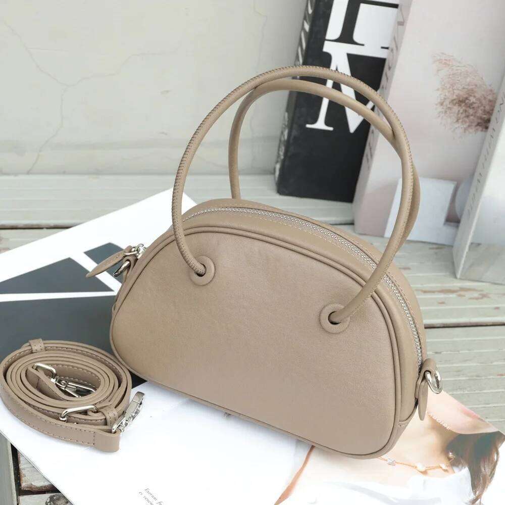 Designer Bags Women's Small Shoulder Bag Genuine Leather Handbag Top Grain Cowhide Popular And Fashionable Underarm Bowling Purse Luxury Bag
