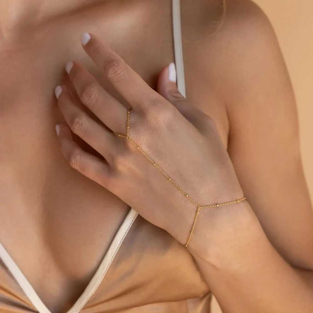 100% Handmade Gold Plated Hand Chain Bracelet Ring Link Chains Connecting Harness Bracelets Hand Jewelry for Women Trendy Gift W250728