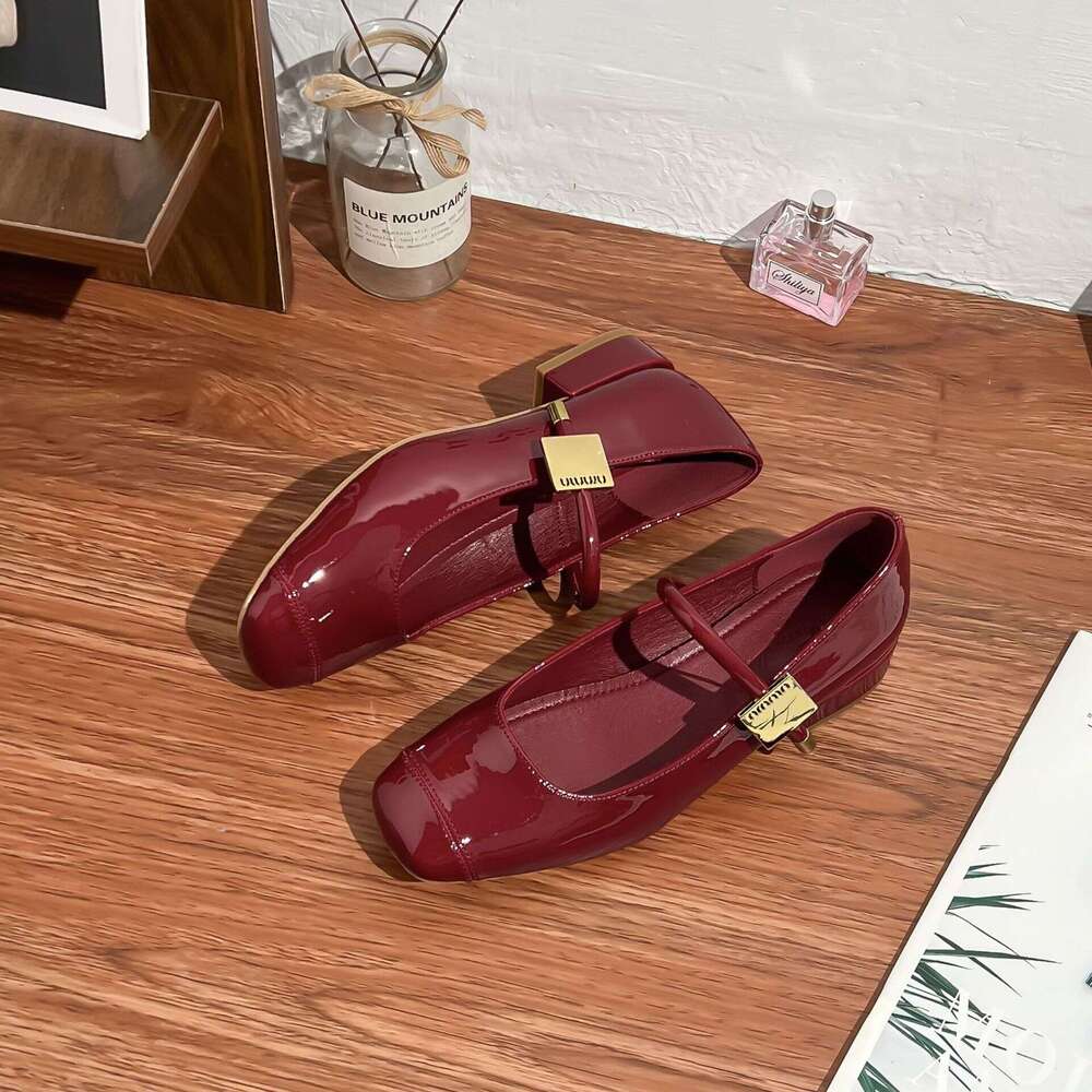 2025 Spring/Summer New French Style Shallow High Heels for Women, Versatile Mary Jane Shoes with an Elegant Feel