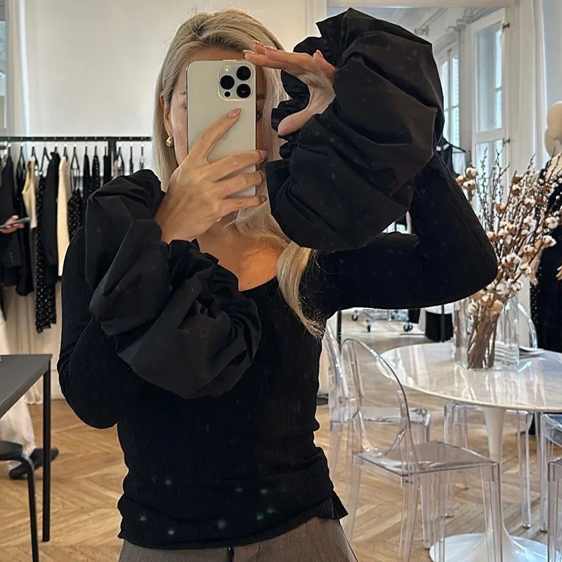 Black Sexy Women Tshirt Autumn Streetwear Long Sleeves Oneck Casual Slim Fashion Puff Sleeve Tees Off Shoulder Female Tees 250728
