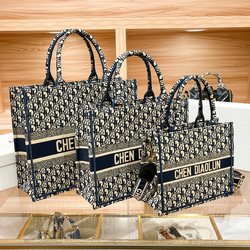Ladies Large Capacity Canvas Bag Fashion Premium Handbag Hundreds of Commuter Tote Girls Mini Canvas Handbag Ribbon Decoration