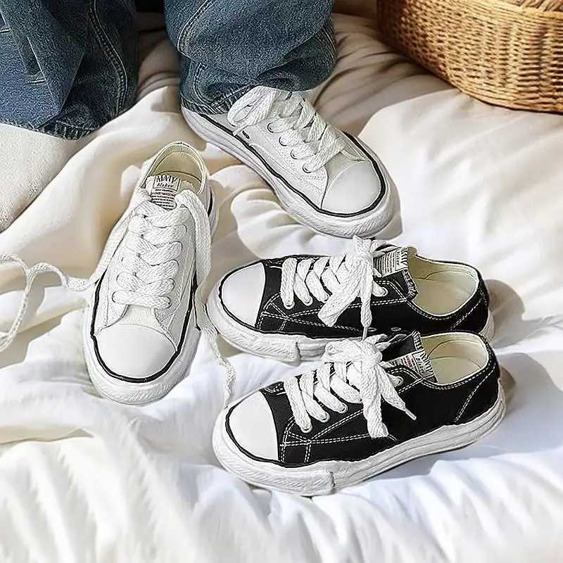 Versatile small shoes thick soles and elevated Japanese canvas outdoor casual sports shoes Y250728